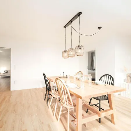 Haus Boy, Penthouse Nr 11 *